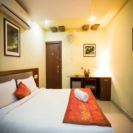 Hotel Sri Madhura Inn ไฮเดอราบัด ภายนอก รูปภาพ