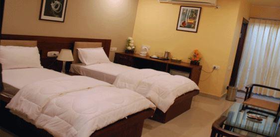 Hotel Sri Madhura Inn ไฮเดอราบัด ภายนอก รูปภาพ