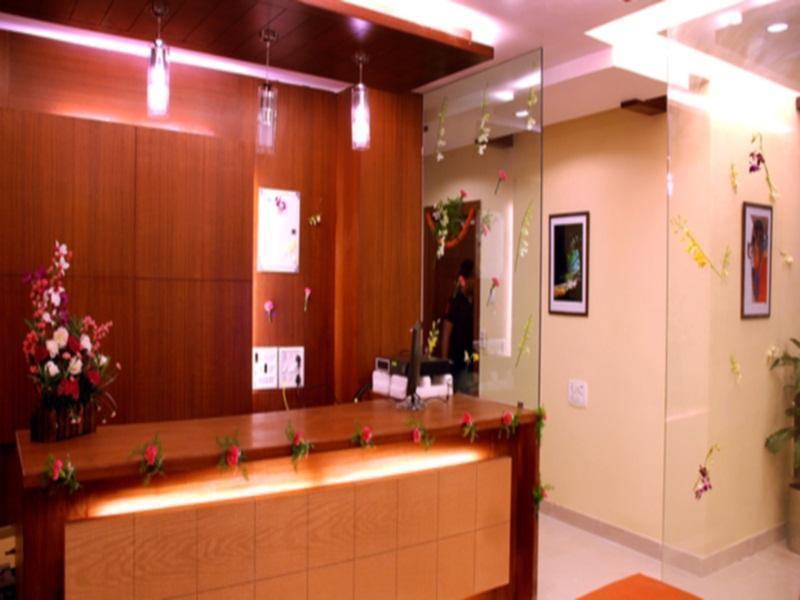 Hotel Sri Madhura Inn ไฮเดอราบัด ภายนอก รูปภาพ