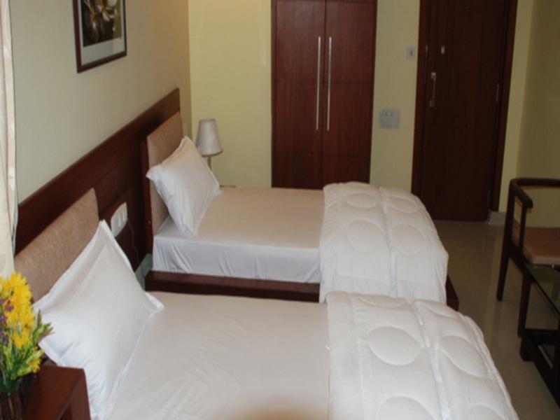 Hotel Sri Madhura Inn ไฮเดอราบัด ภายนอก รูปภาพ