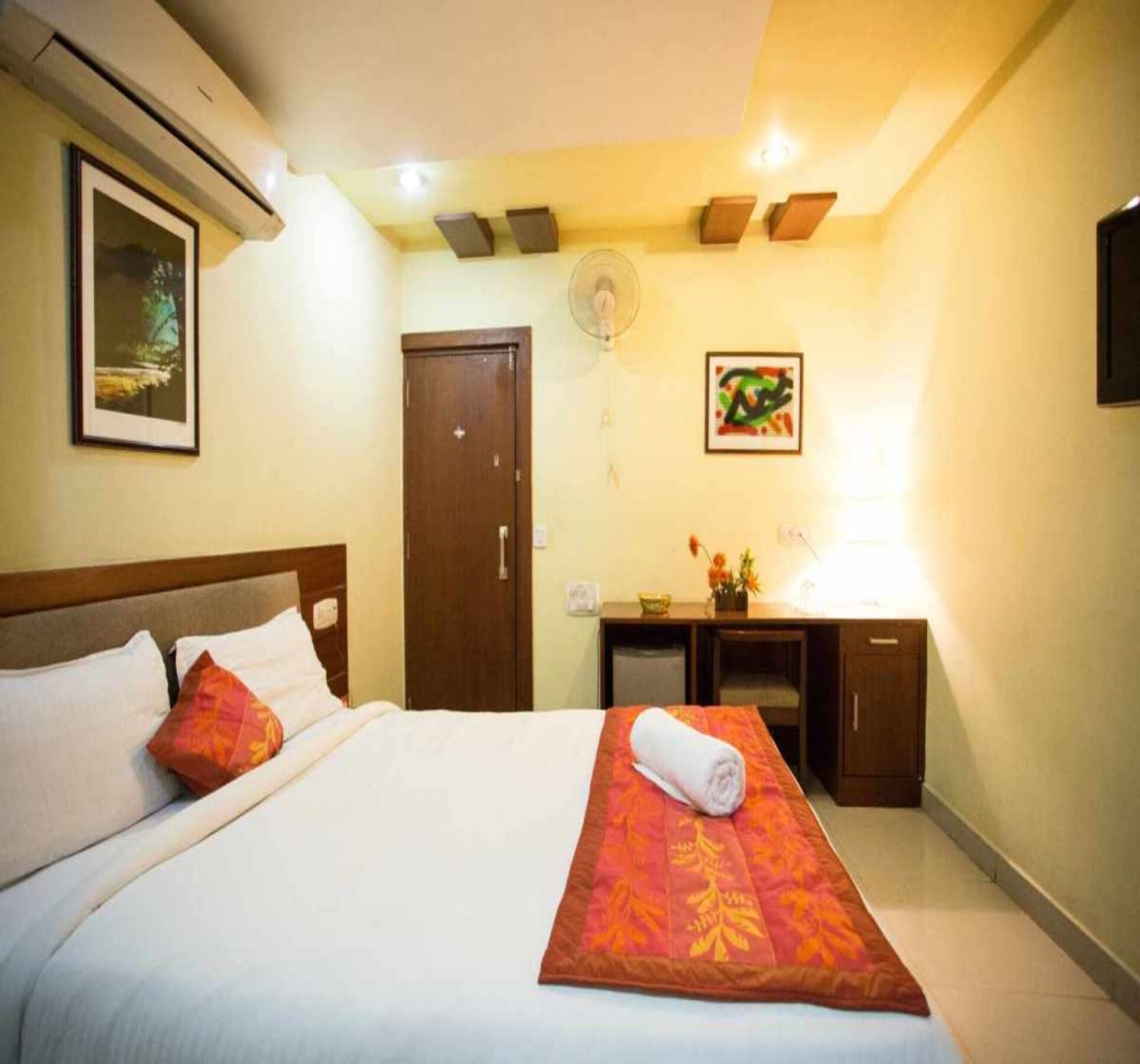 Hotel Sri Madhura Inn ไฮเดอราบัด ภายนอก รูปภาพ